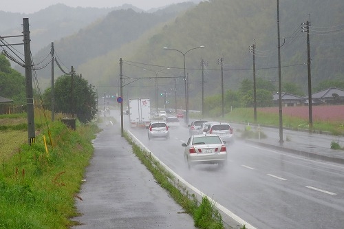 雨の筑前内野宿は長崎街道の宿場町