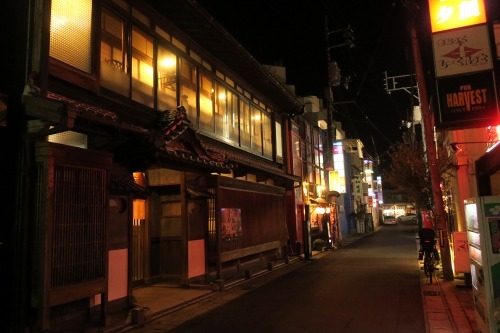 松江を散歩|国宝松江城と松江城の城下町をぶらり散歩雨の日もいい