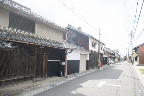 白子を散歩|伊勢参宮街道をぶらり散歩と車関連の神社で安全祈願散歩