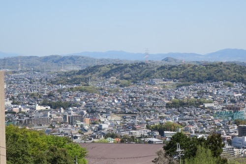 生駒を散歩|門前町生駒を散歩とおいしい上等カレーカツチーズのせ