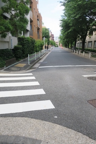 一本松坂を散歩(港区麻布)将門を成敗にきた源経基が衣服をかけた松