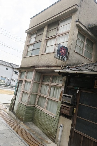 竹原を散歩|シュークリームを食べながら瓦の街並みをぶらぶら散歩で