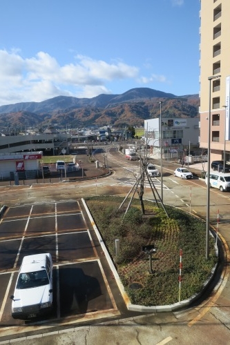 春日山を散歩|紅葉の季節に上杉謙信の春日山城と林泉寺でお墓参り