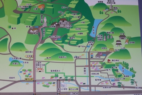 春日山を散歩|紅葉の季節に上杉謙信の春日山城と林泉寺でお墓参り