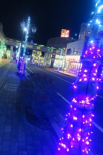 塩尻駅を散歩|あずさ○号からの風景と老舗の映画館東座と塩尻グルメ
