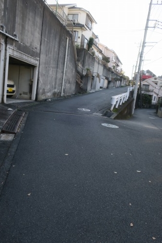 まつば坂を散歩|まつば坂の由来は「まつば」という地名にあるらしい
