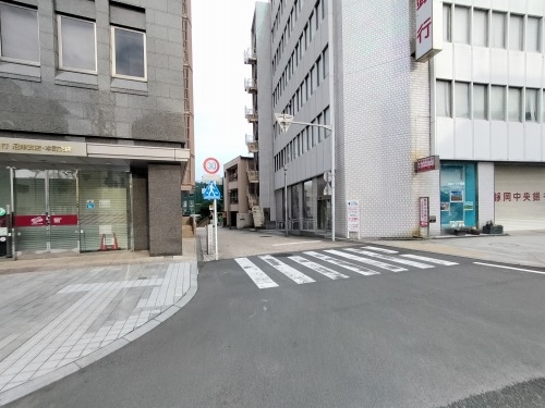 マンホール関東・中部編 マンホールにはその魅力が満載 下をみて歩こう