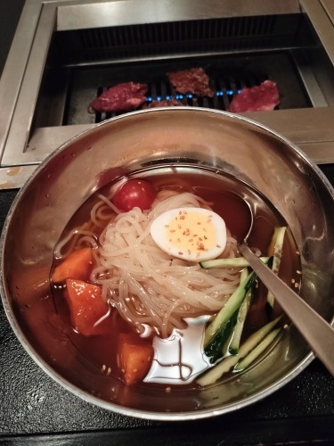 新庄を散歩|夕暮れの新庄を散歩してゴールデン街・焼き肉店で夕食