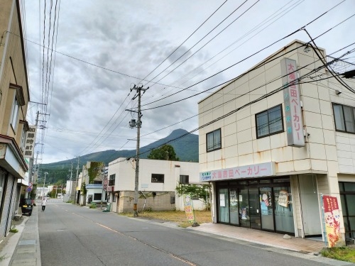喩Ub