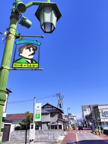 ��Â��U���b