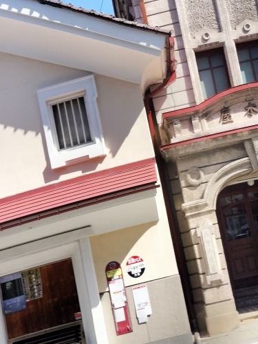 ��Â��U���b