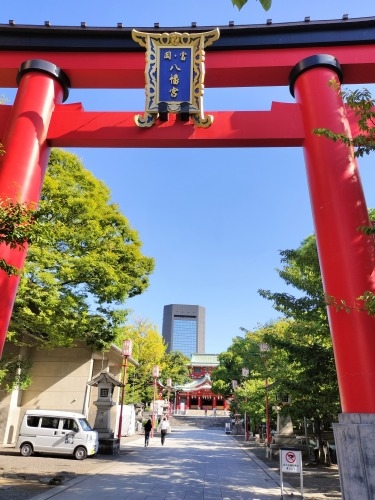 �������͂��U���b�s�^�S���X�C�b�`�J�t�F�Ɛ[��1�{�ɑ����ǂ�H�ׂ�