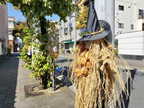 �������͂��U���b�s�^�S���X�C�b�`�J�t�F�Ɛ[��1�{�ɑ����ǂ�H�ׂ�