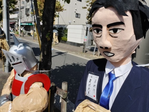 �������͂��U���b�s�^�S���X�C�b�`�J�t�F�Ɛ[��1�{�ɑ����ǂ�H�ׂ�