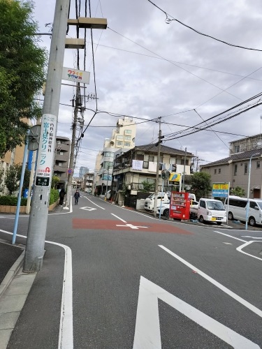 �V����w���U���b�C������Ɛ�c���Y����w�n���S�ɏ���āx�����