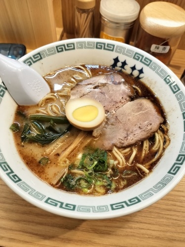 �V����w���U���b�C������Ɛ�c���Y����w�n���S�ɏ���āx�����