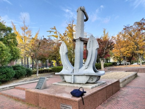 �����U���b�f��@�w���̐��E�̕Ћ��Ɂx�ɂłĂ�����̊X���݂��U����