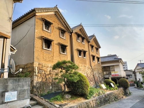 �����U���b�f��@�w���̐��E�̕Ћ��Ɂx�ɂłĂ�����̊X���݂��U����