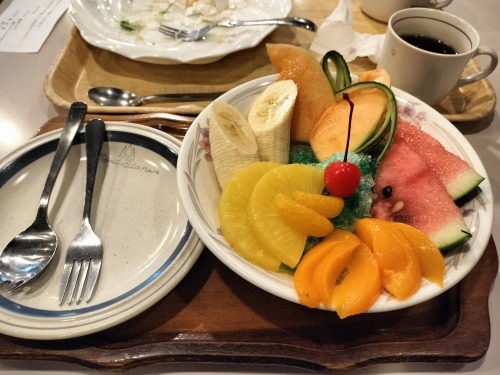 �����U��