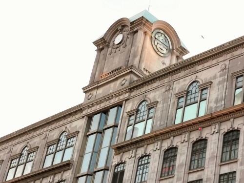 天文館を散歩|老舗山形屋と夕暮れに染まる桜島をみて黒豚とんかつ