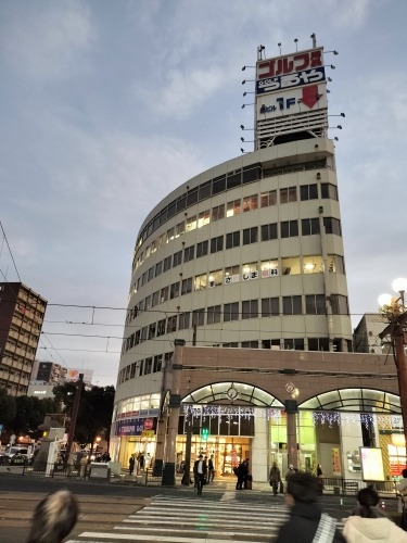 天文館を散歩|老舗山形屋と夕暮れに染まる桜島をみて黒豚とんかつ