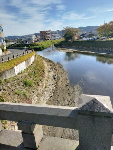 �ɏW�@���U���b���Ë`�O�̏鉺���ƗL�n�V���̕�ɂ��Q������Ă݂�