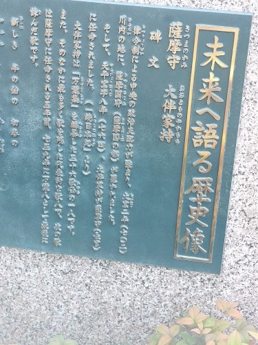 ��������U���b