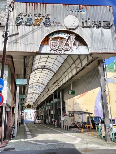 ��������U���b