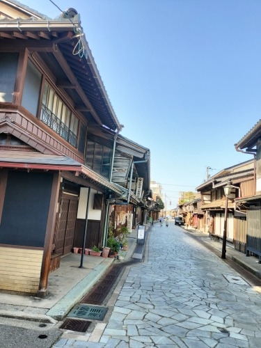 金谷本町を散歩|鋳物師の街と石畳・千本格子は美しい風景だと思った