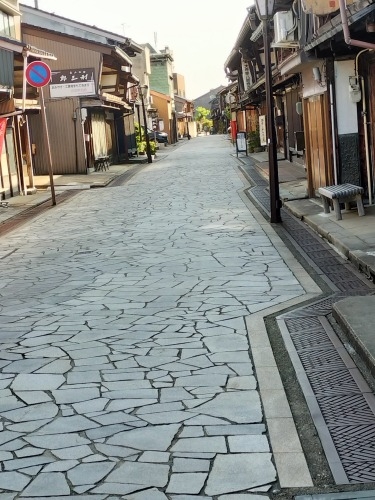 金谷本町を散歩|鋳物師の街と石畳・千本格子は美しい風景だと思った