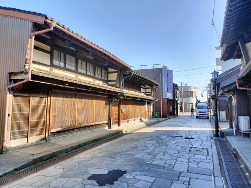 金谷本町を散歩|鋳物師の街と石畳・千本格子は美しい風景だと思った