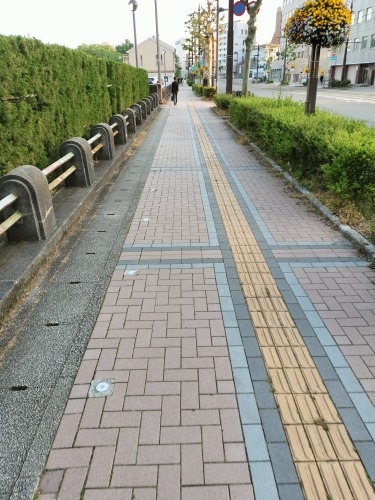 富山市内を散歩|★