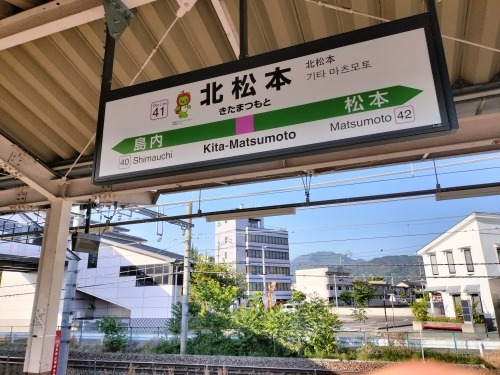 ���{���U���b