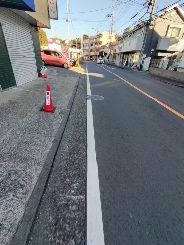 鴨居を散歩|