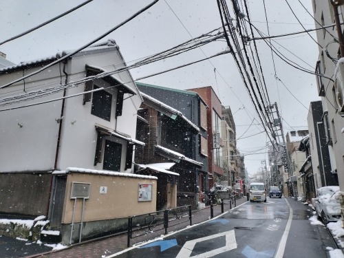 水道橋から散歩|雪降る路地散歩・文豪が住んだ街本郷はどんな街か?